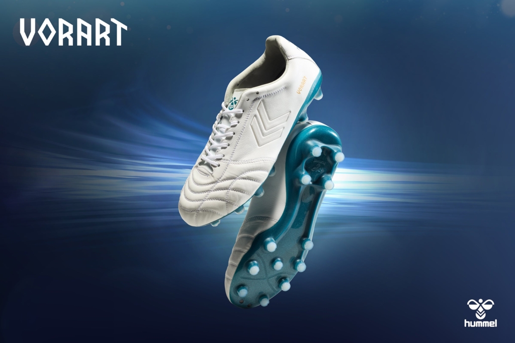 ヒュンメル hummel スパイク　VORART 25.0 幅広サッカースパイクの新定番。ヒュンメル「VORART3 PRO」に新