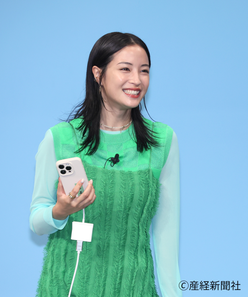 ADEAM 【広瀬すずさん着用】シフォン　ブラウス　アディアム ADEAM 【広瀬すずさん着用】シフォン ブラウス アディアム