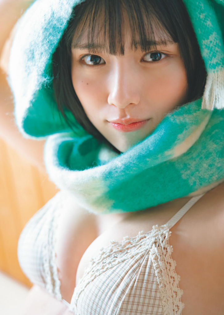 日比谷萌甘 ©U-YA/集英社