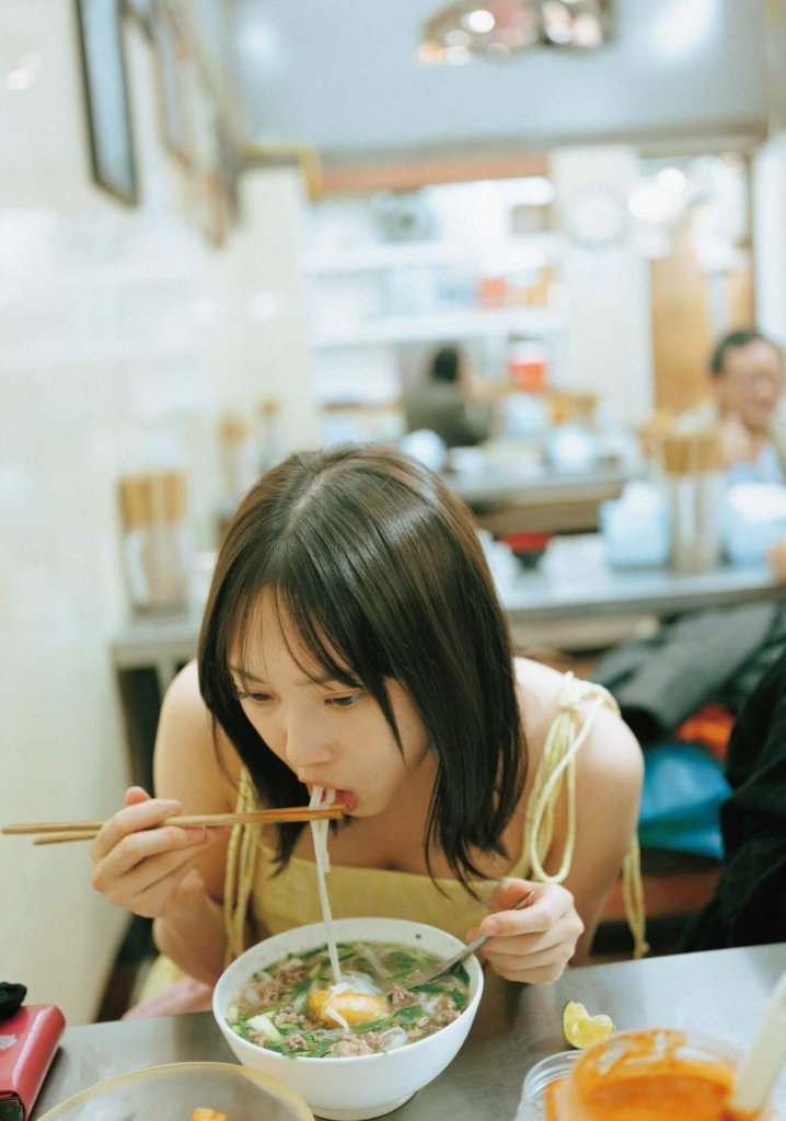 木﨑ゆりあ (C)扶桑社／撮影：前 康輔