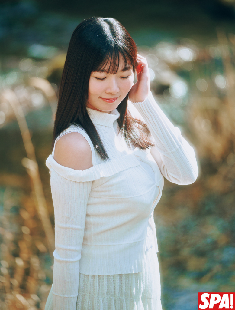 秋田そな ©週刊SPA!　撮影／岡本武士、ヘアメイク／mahiro、スタイリング／八杉直美