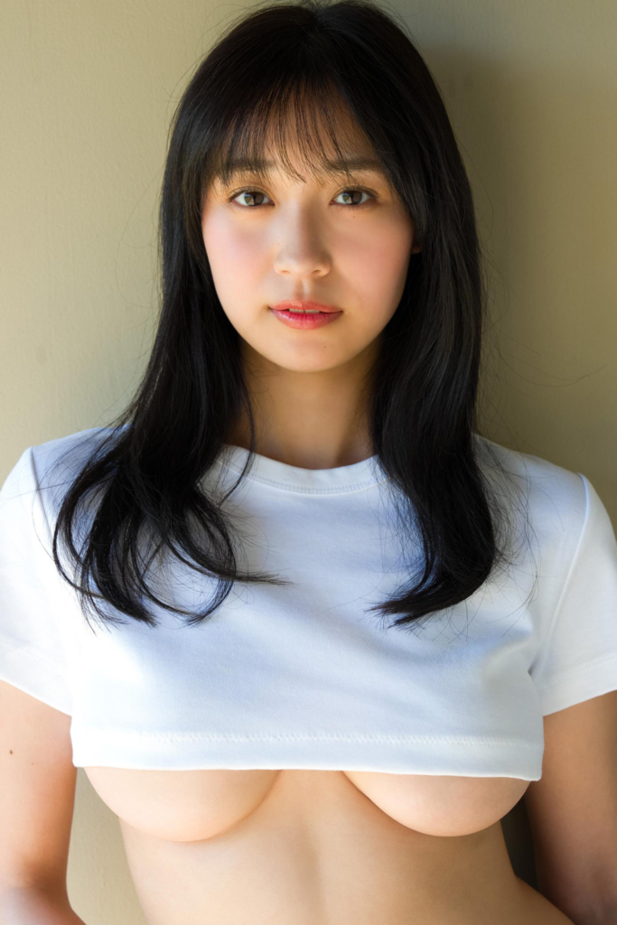 溝端葵 © Takeo Dec.／集英社