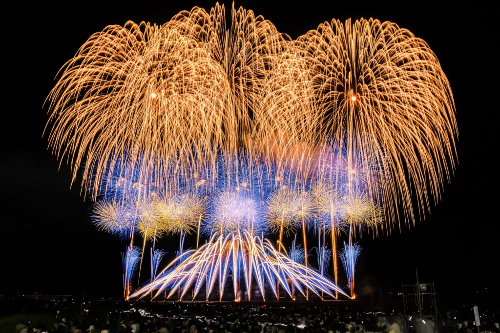 本日12時予約開始】万博級の花火を特等席で！大阪・うみテラス二色の浜