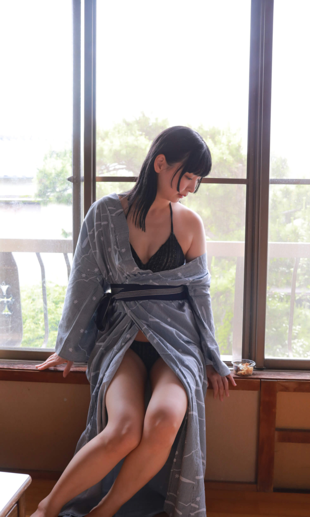 山﨑おしるこ © 是永日和／集英社