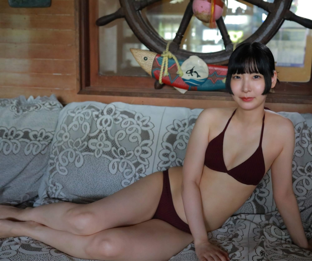 山﨑おしるこ © 是永日和／集英社