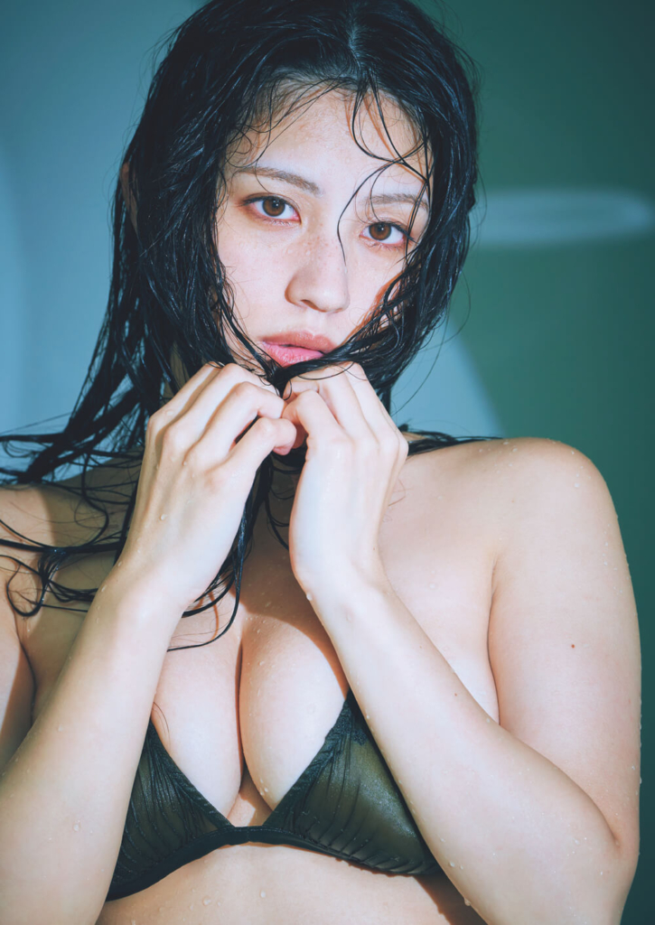 花咲楓香 ©岡本武志／集英社