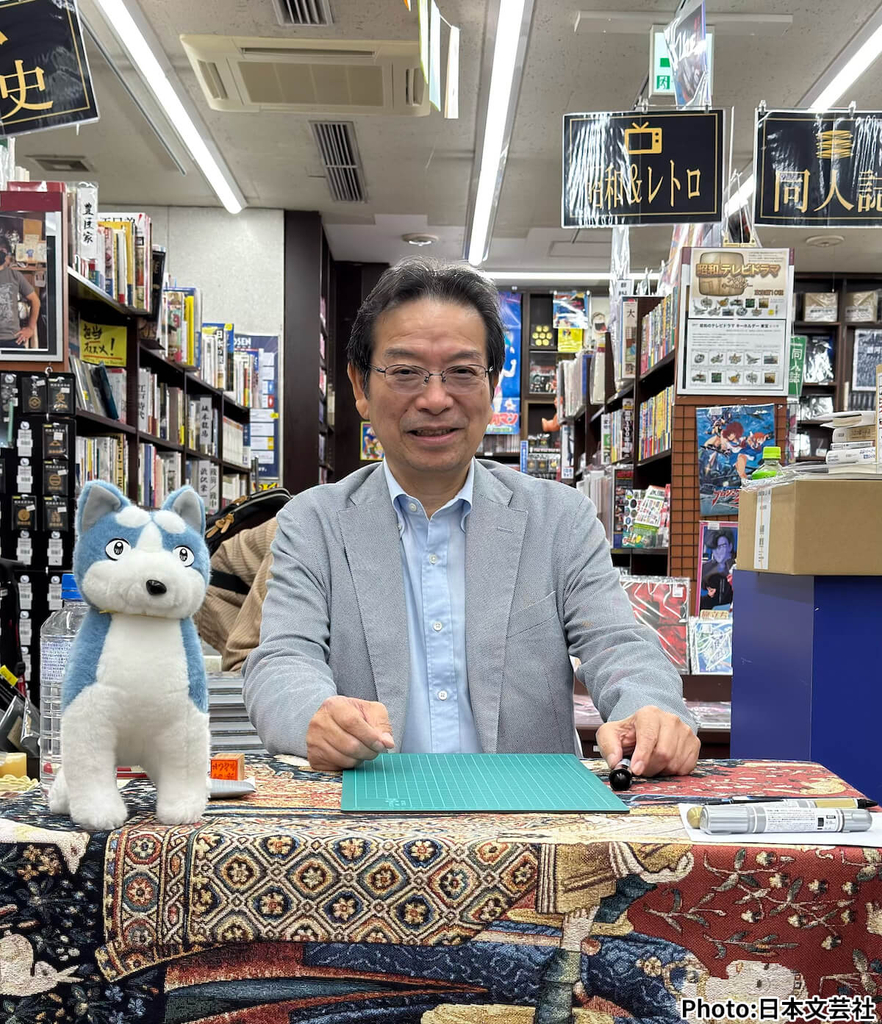 「書泉グランデ」にてサイン会に臨む高橋よしひろ先生
