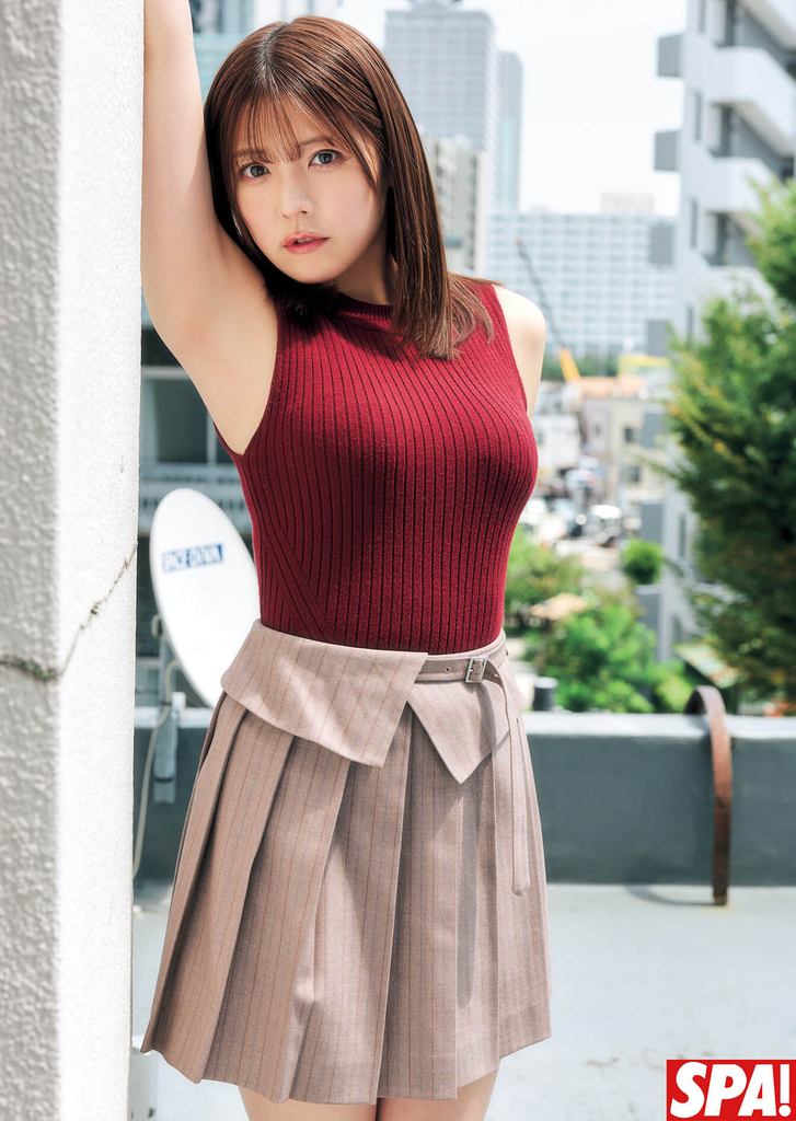 美波那緒 ©高橋慶佑／扶桑社
