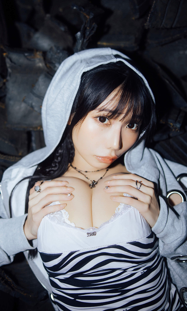 SHACHI © 横山マサト／集英社