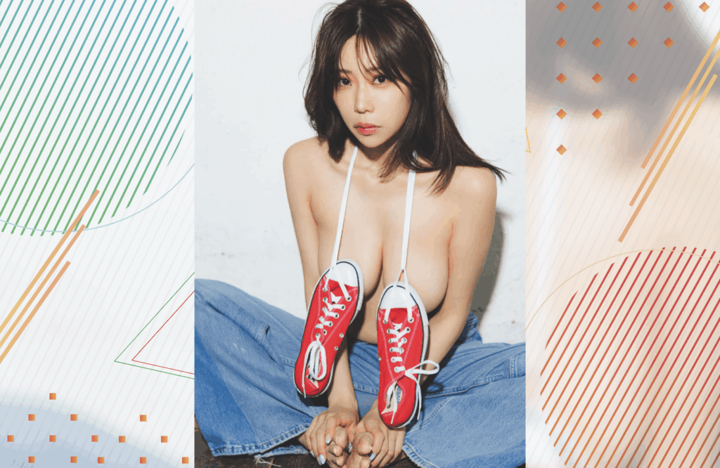 鈴木ふみ奈、『週プレ』で見せた大胆「靴ブラ」グラビア♡